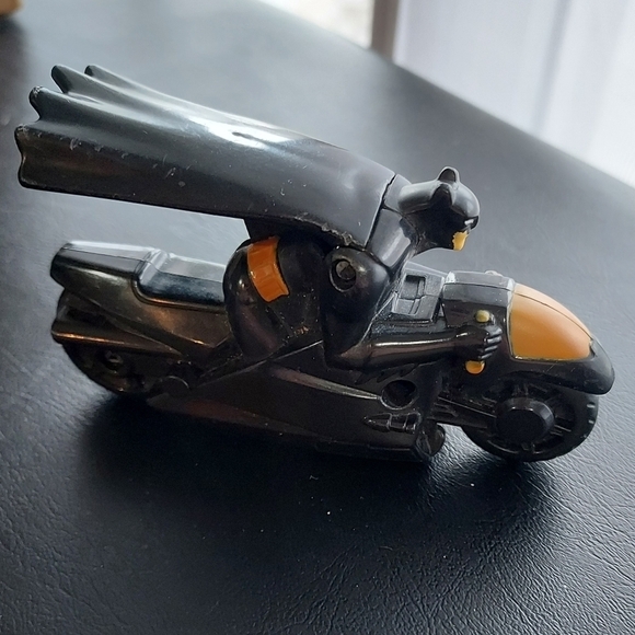 2013 DC Comics Batman Action Figure The Dark Knight Rises On Motorcycle - Picture 4 of 5